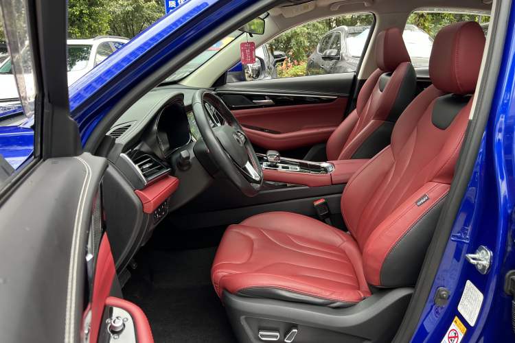 Used CHANGAN CS85 COUPE 2019 2.0T Automatic Luxury Edition China VI Standard Interior 6