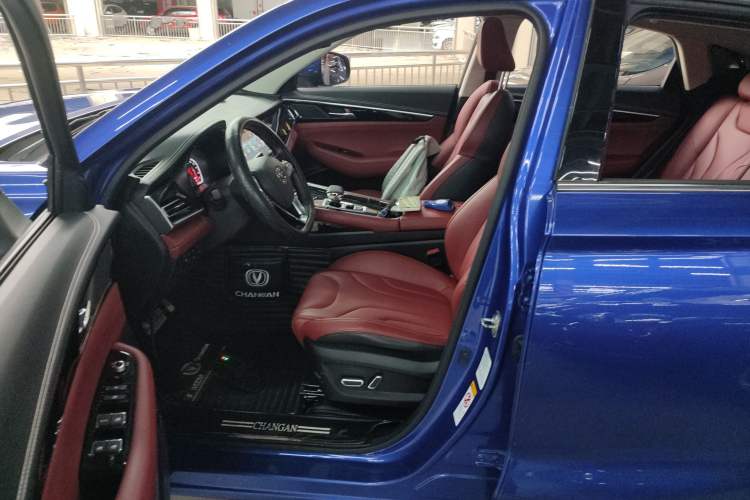 Used CHANGAN CS85 COUPE 2019 1.5T DCT Luxury Version China VI Standard Left Front Seat
