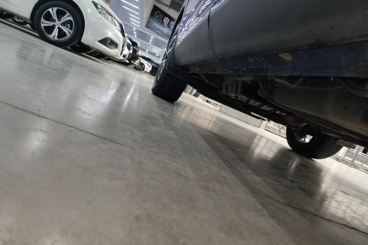 Used CHANGAN CS85 COUPE 2019 1.5T DCT Luxury Version China VI Standard Left Side Sill