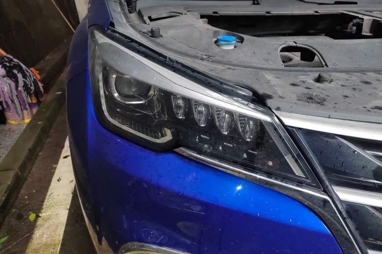 Used CHANGAN CS85 COUPE 2019 2.0T Automatic Smart Version China VI Standard Right Front Headlight