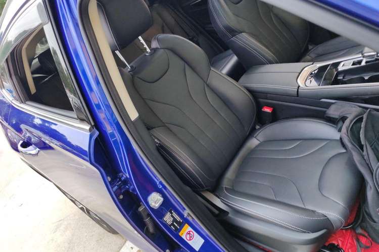 Used CHANGAN CS85 COUPE 2019 1.5T DCT Luxury Version China VI Standard Right Front Seat