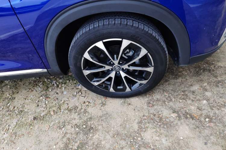 Used CHANGAN CS85 COUPE 2019 1.5T DCT Luxury Version China VI Standard Right Front Wheel Hub