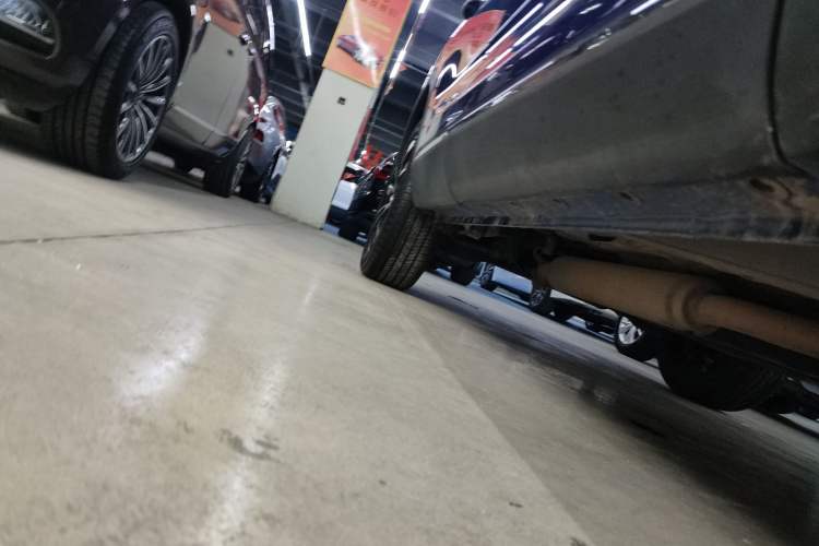 Used CHANGAN CS85 COUPE 2019 1.5T DCT Luxury Version China VI Standard Right Side Sill