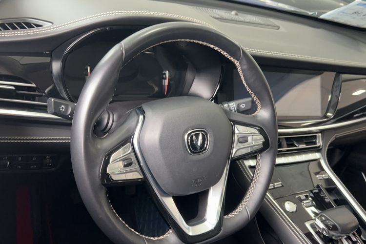 Used CHANGAN CS85 COUPE 2019 1.5T DCT Luxury Version China VI Standard Steering Wheel