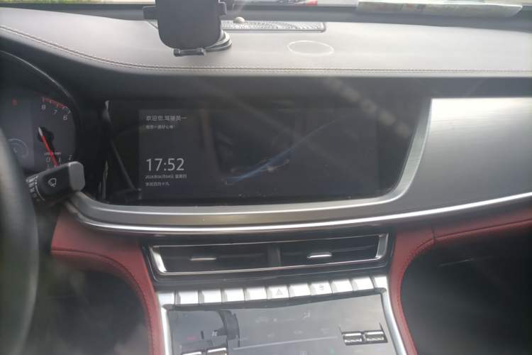 Used CHANGAN CS85 COUPE 2019 1.5T DCT Dynamic Version China VI Standard Audio And AC Panel