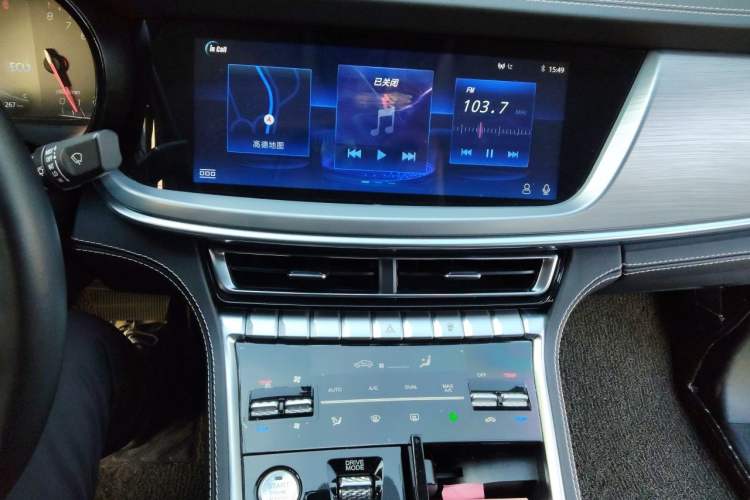 Used CHANGAN CS85 COUPE 2019 1.5T DCT Dynamic Version China VI Standard Audio And AC Panel