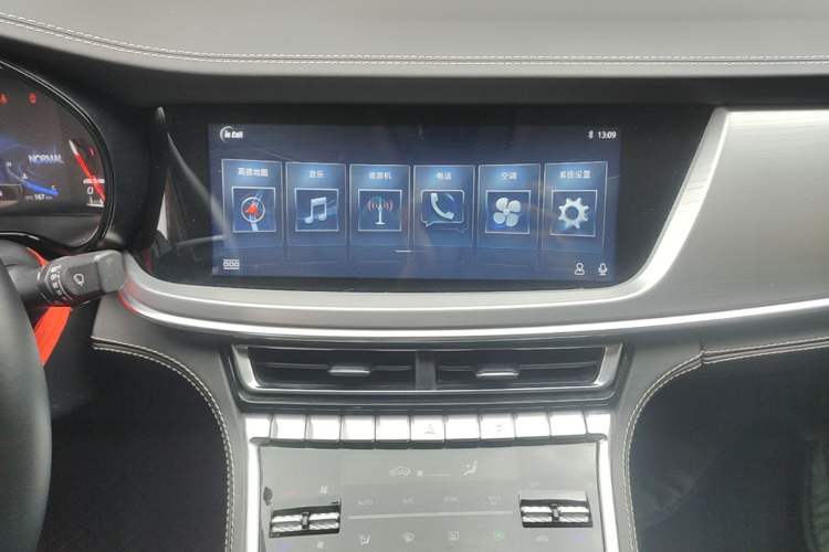 Used CHANGAN CS85 COUPE 2019 1.5T DCT Dynamic Version China VI Standard Audio And AC Panel