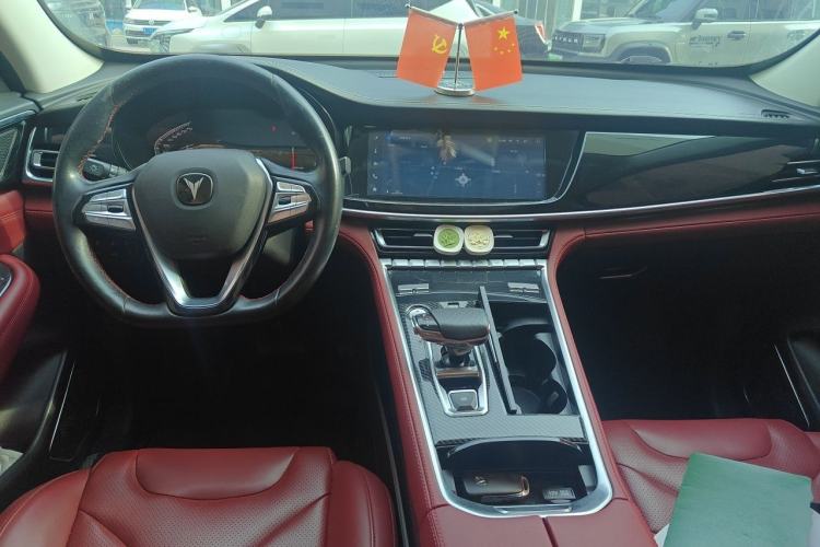 Used CHANGAN CS85 COUPE 2019 1.5T DCT Luxury Version China VI Standard Center Console