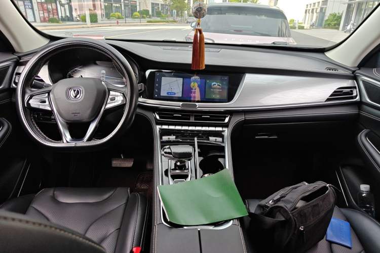 Used CHANGAN CS85 COUPE 2019 2.0T Automatic Version China V Standard Center Console