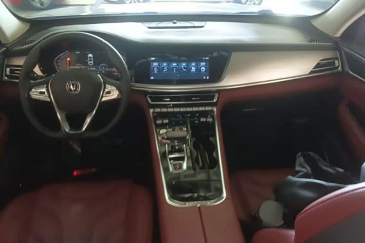 Used CHANGAN CS85 COUPE 2019 1.5T DCT Version China VI Standard Center Console