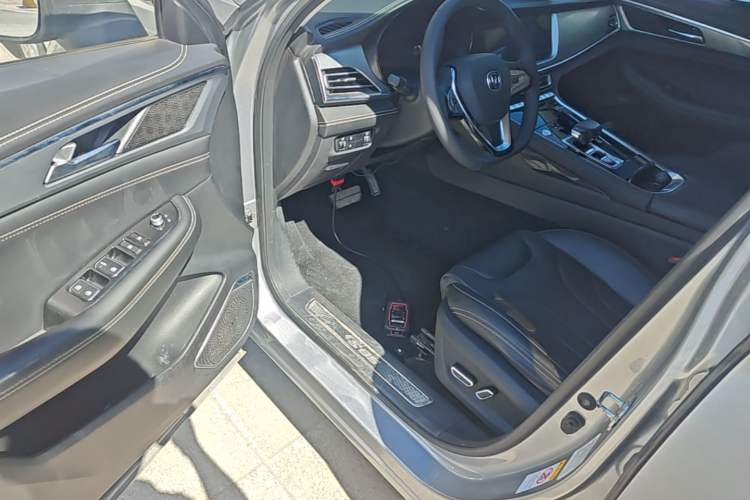 Used CHANGAN CS85 COUPE 2019 1.5T DCT Version China VI Standard Driver Seat