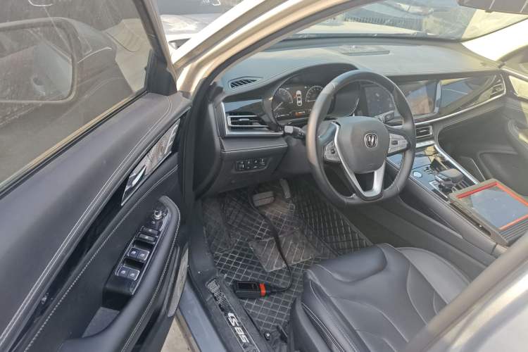Used CHANGAN CS85 COUPE 2019 2.0T Automatic Smart Version China VI Standard Driver Seat