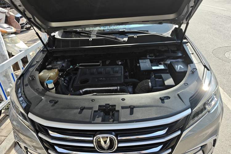 Used CHANGAN CS85 COUPE 2019 2.0T Automatic Version China V Standard Engine Bay