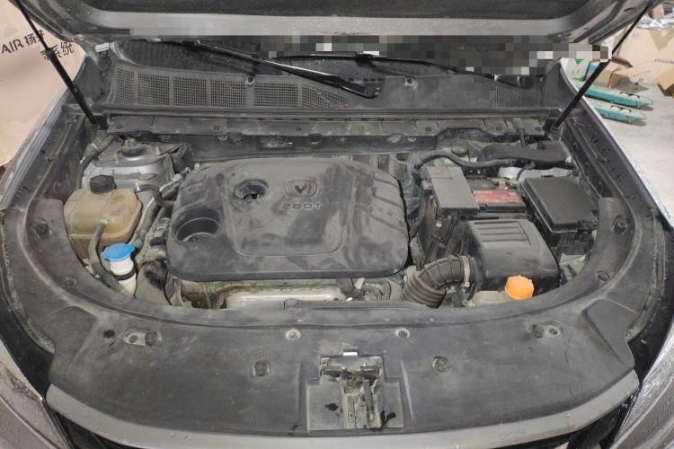 Used CHANGAN CS85 COUPE 2019 1.5T DCT Luxury Version China VI Standard Engine Bay