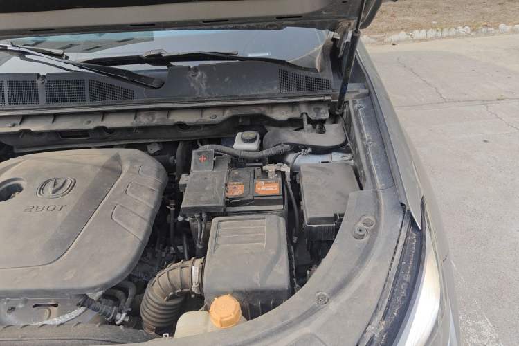 Used CHANGAN CS85 COUPE 2019 1.5T DCT Luxury Version China VI Standard Engine Bay Left