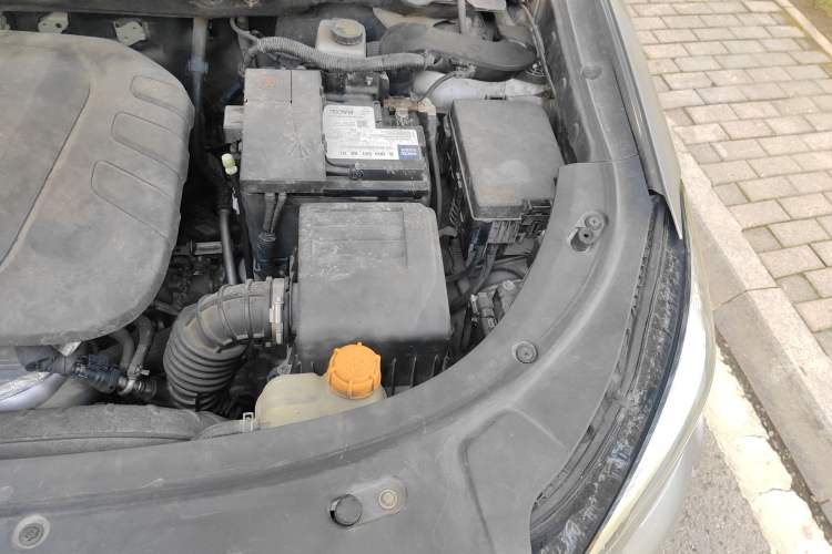 Used CHANGAN CS85 COUPE 2019 1.5T DCT Dynamic Version China VI Standard Engine Bay Left