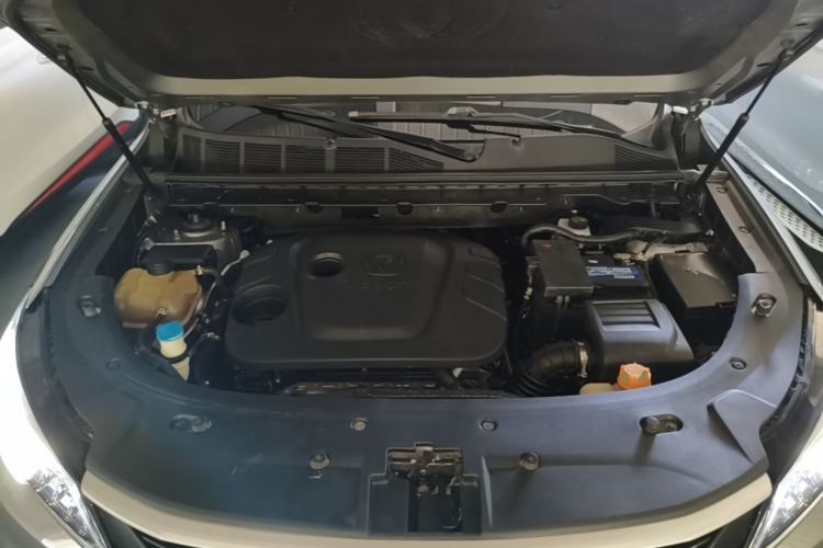 Used CHANGAN CS85 COUPE 2019 1.5T DCT Luxury Version China VI Standard Engine Bay
