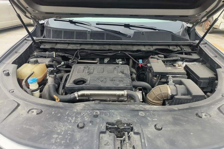 Used CHANGAN CS85 COUPE 2019 2.0T Automatic Version China V Standard Engine Bay