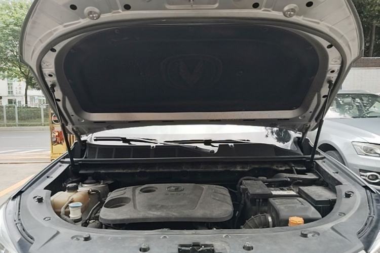 Used CHANGAN CS85 COUPE 2019 1.5T DCT Dynamic Version China VI Standard Engine Bay