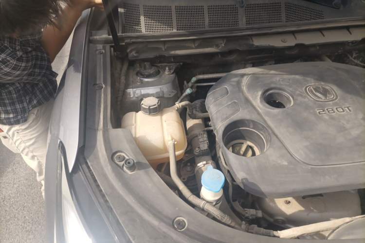 Used CHANGAN CS85 COUPE 2019 1.5T DCT Dynamic Version China VI Standard Engine Bay Right