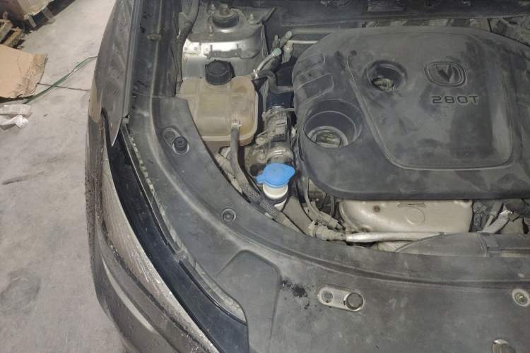 Used CHANGAN CS85 COUPE 2019 1.5T DCT Luxury Version China VI Standard Engine Bay Right