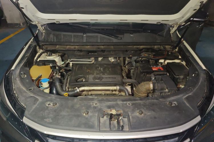 Used CHANGAN CS85 COUPE 2019 2.0T Automatic Version China V Standard Engine Bay
