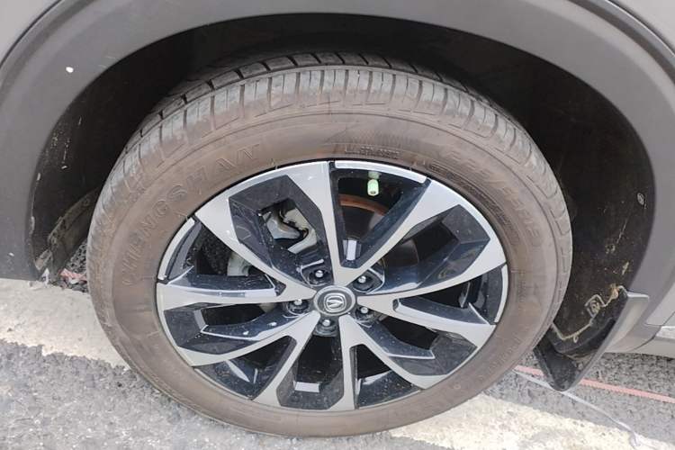 Used CHANGAN CS85 COUPE 2019 1.5T DCT Dynamic Version China VI Standard Exterior 4