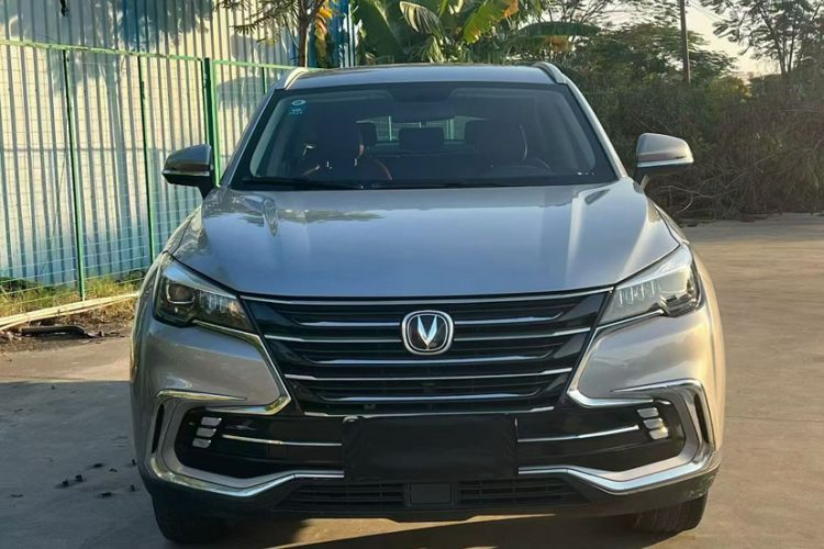 Used CHANGAN CS85 COUPE 2019 1.5T DCT Dynamic Version China VI Standard Exterior 5