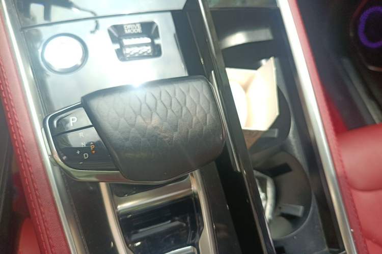 Used CHANGAN CS85 COUPE 2019 2.0T Automatic Version China V Standard Gear Lever