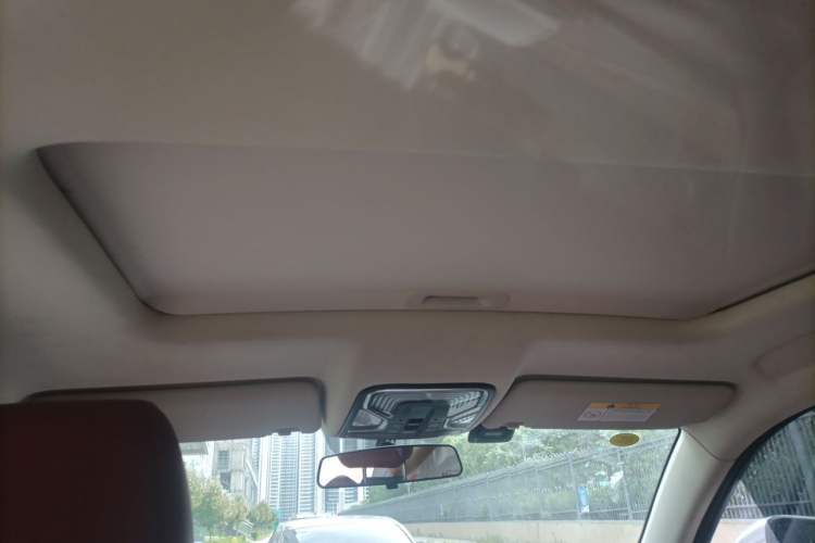 Used CHANGAN CS85 COUPE 2019 1.5T DCT Dynamic Version China VI Standard Headliner