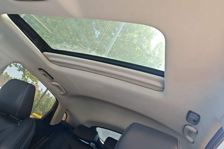 Used CHANGAN CS85 COUPE 2019 1.5T DCT Version China VI Standard Headliner