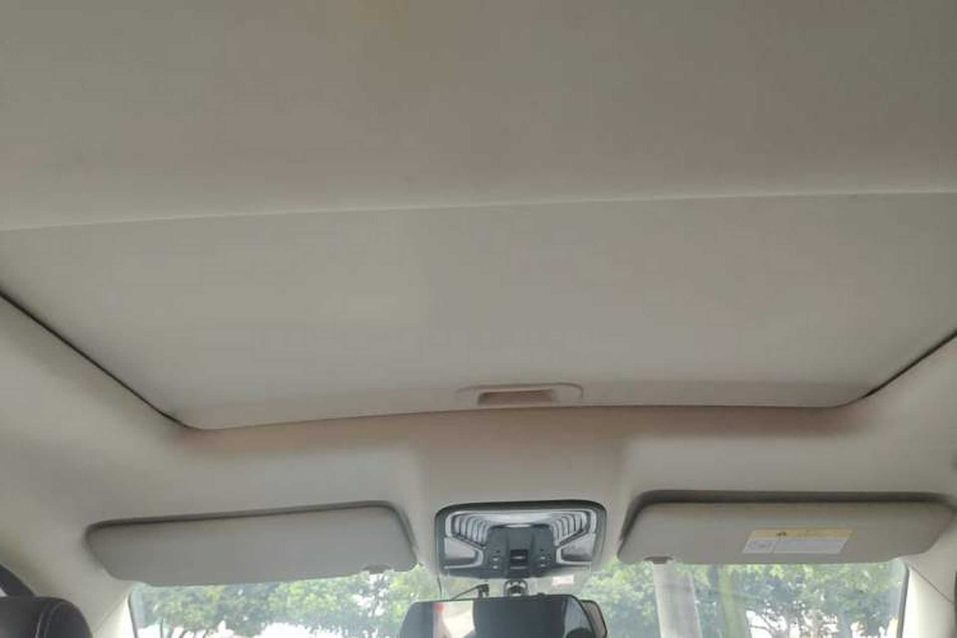 Used CHANGAN CS85 COUPE 2019 1.5T DCT Dynamic Version China VI Standard Headliner