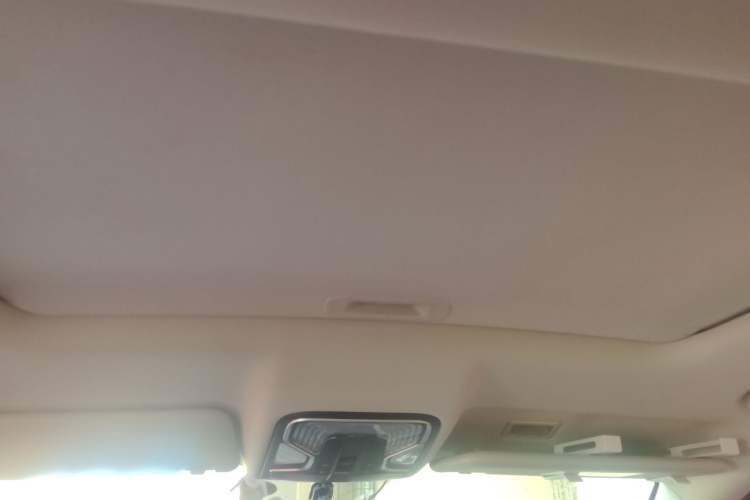Used CHANGAN CS85 COUPE 2019 1.5T DCT Dynamic Version China VI Standard Headliner