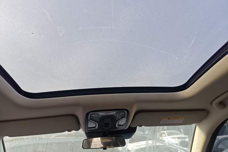 Used CHANGAN CS85 COUPE 2019 2.0T Automatic Smart Version China VI Standard Headliner