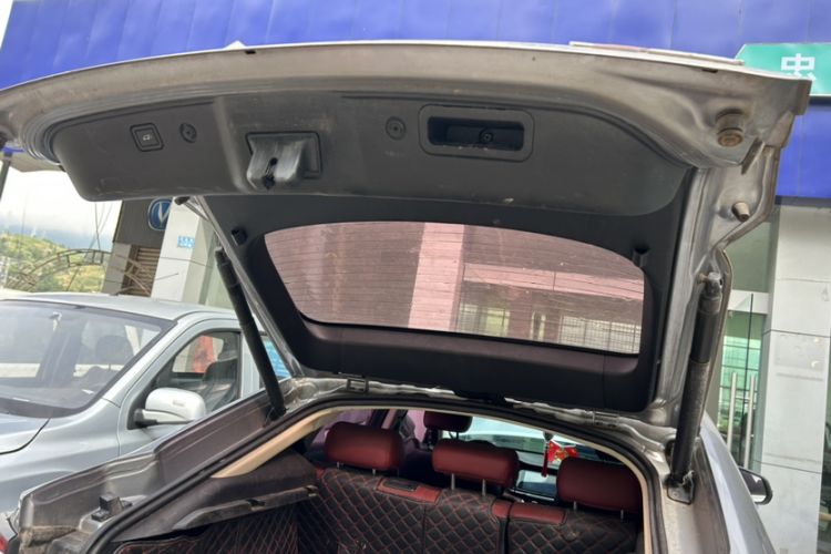 Used CHANGAN CS85 COUPE 2019 1.5T DCT Luxury Version China VI Standard Interior 10