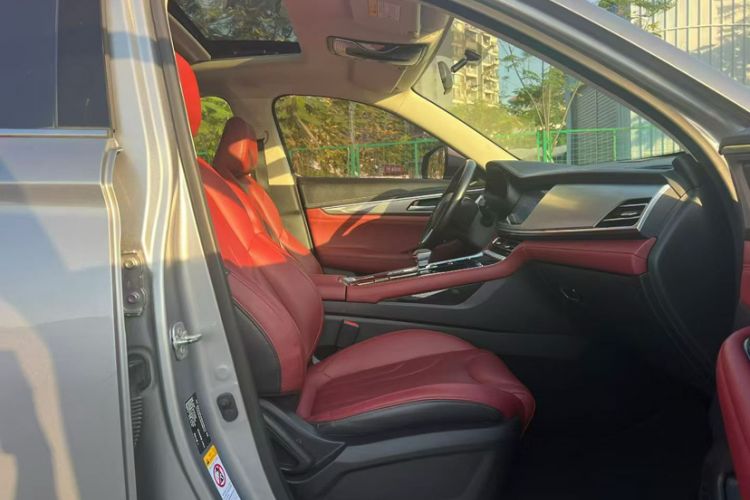 Used CHANGAN CS85 COUPE 2019 1.5T DCT Dynamic Version China VI Standard Interior 2