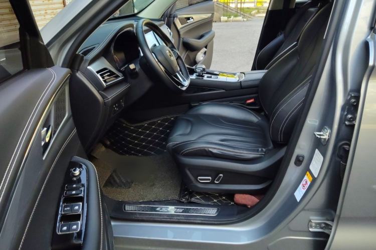 Used CHANGAN CS85 COUPE 2019 1.5T DCT Dynamic Version China VI Standard Left Front Seat