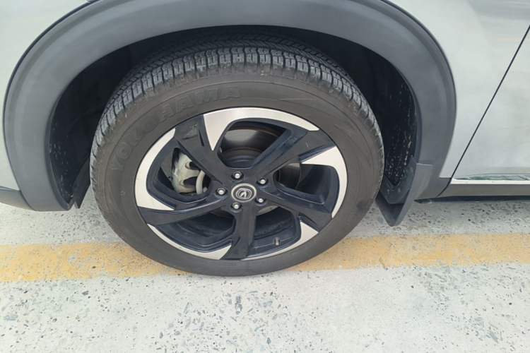Used CHANGAN CS85 COUPE 2019 2.0T Automatic Version China V Standard Left Front Wheel Hub