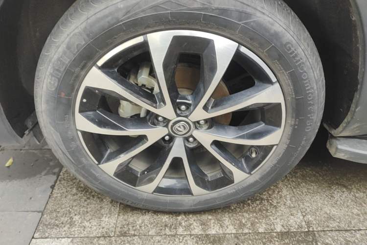 Used CHANGAN CS85 COUPE 2019 1.5T DCT Dynamic Version China VI Standard Left Front Wheel Hub