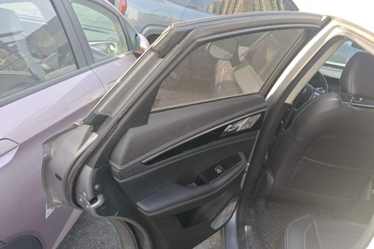 Used CHANGAN CS85 COUPE 2019 2.0T Automatic Smart Version China VI Standard Left Rear Door Interior