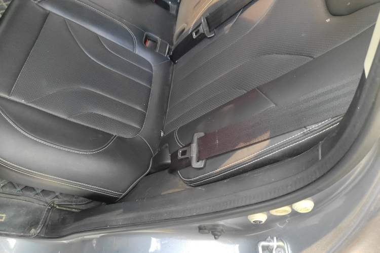 Used CHANGAN CS85 COUPE 2019 1.5T DCT Dynamic Version China VI Standard Left Rear Seat