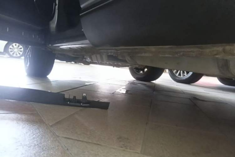 Used CHANGAN CS85 COUPE 2019 1.5T DCT Version China VI Standard Left Side Sill