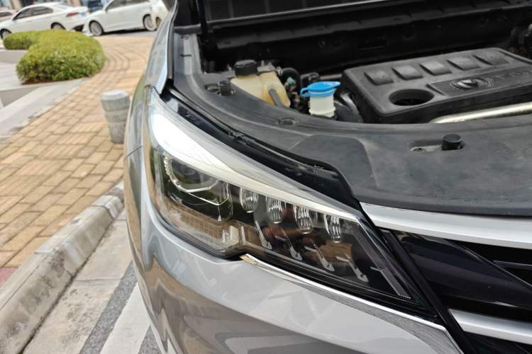 Used CHANGAN CS85 COUPE 2019 2.0T Automatic Version China V Standard Right Front Headlight