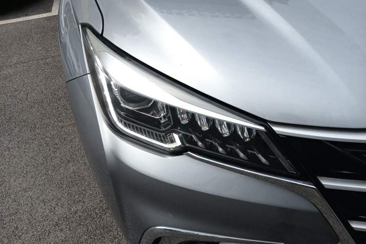 Used CHANGAN CS85 COUPE 2019 2.0T Automatic Version China V Standard Right Front Headlight
