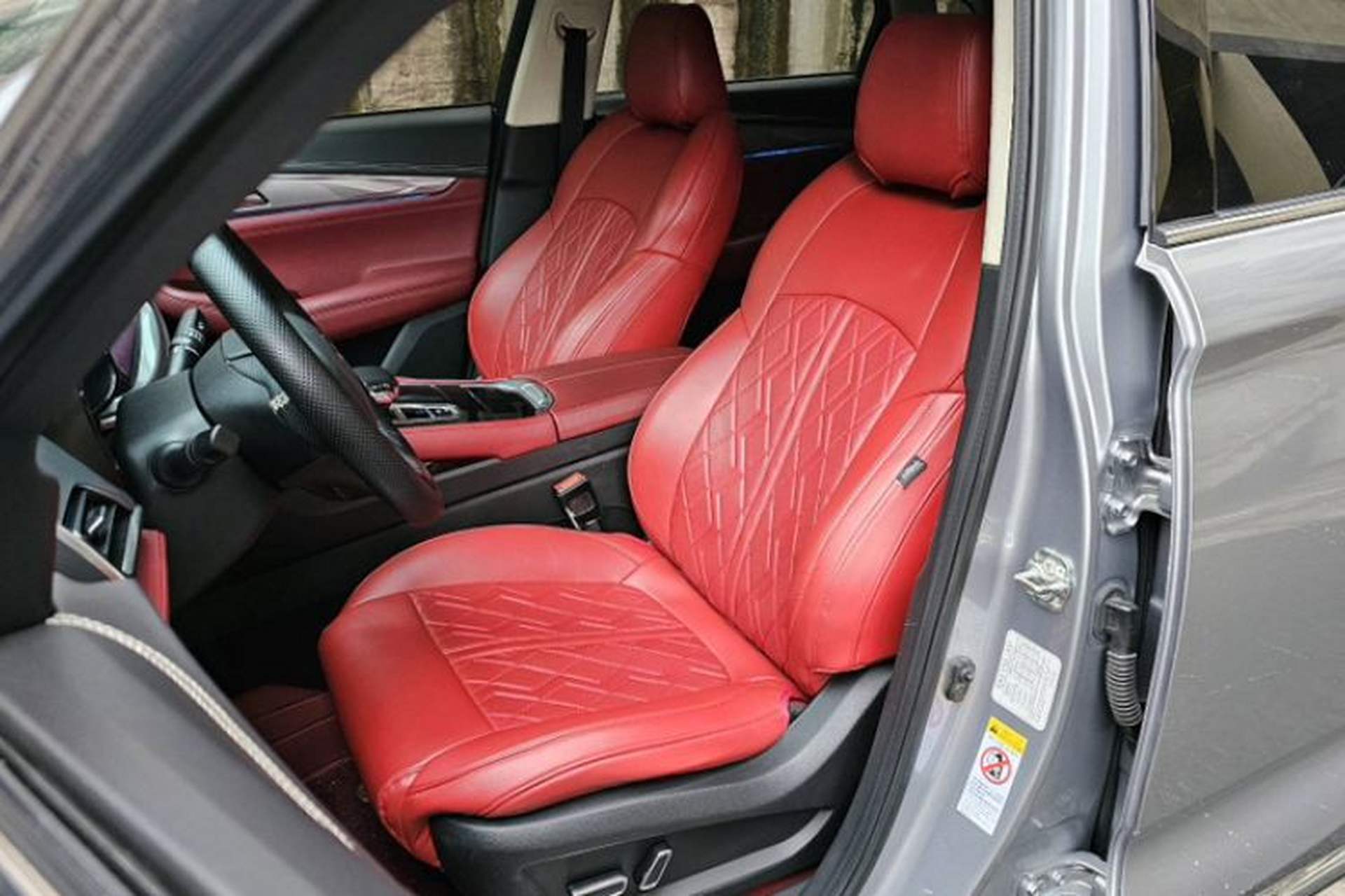 Used CHANGAN CS85 COUPE 2019 2.0T Automatic Version China V Standard Right Front Seat