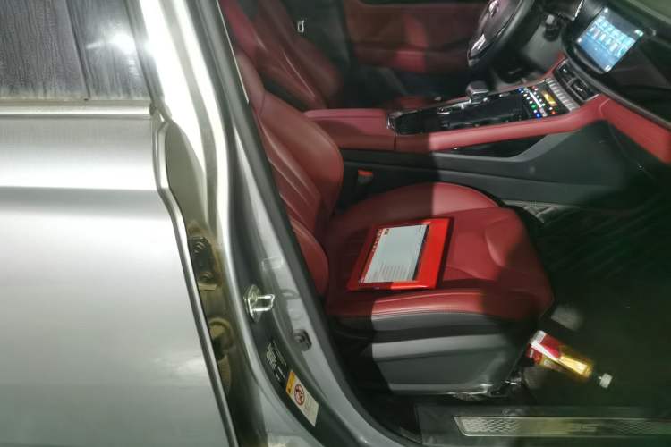 Used CHANGAN CS85 COUPE 2019 1.5T DCT Luxury Version China VI Standard Right Front Seat