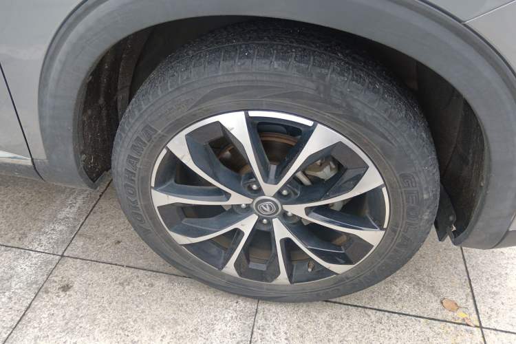 Used CHANGAN CS85 COUPE 2019 1.5T DCT Dynamic Version China VI Standard Right Front Wheel Hub