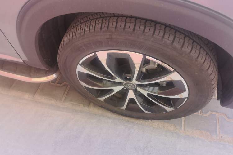 Used CHANGAN CS85 COUPE 2019 1.5T DCT Dynamic Version China VI Standard Right Front Wheel Hub