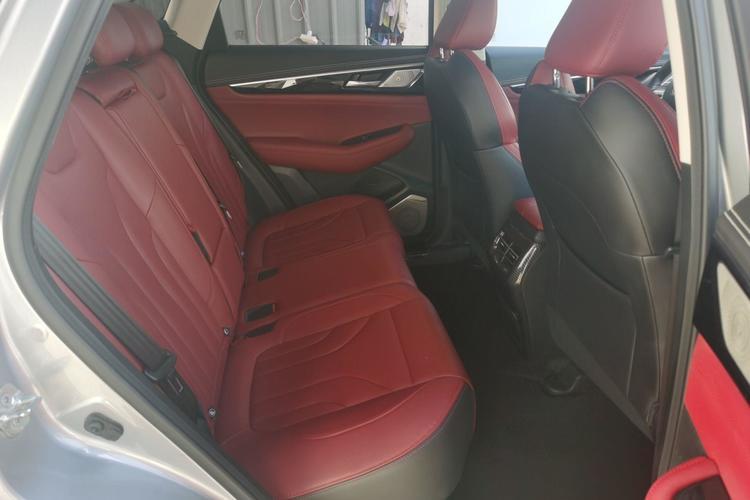 Used CHANGAN CS85 COUPE 2019 2.0T Automatic Smart Version China VI Standard Right Rear Seat