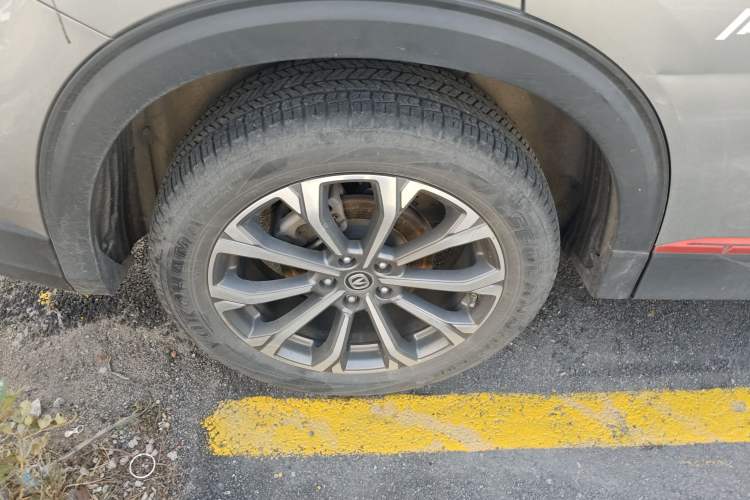Used CHANGAN CS85 COUPE 2019 2.0T Automatic Smart Version China VI Standard Right Rear Wheel Hub